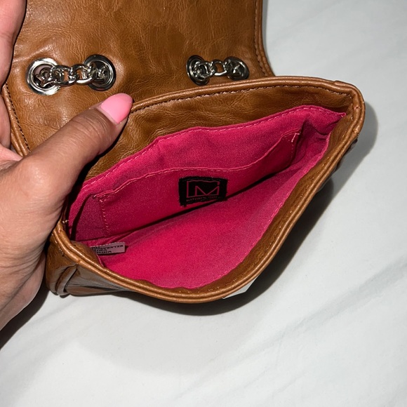 Designer Purse! - Picture 2 of 3